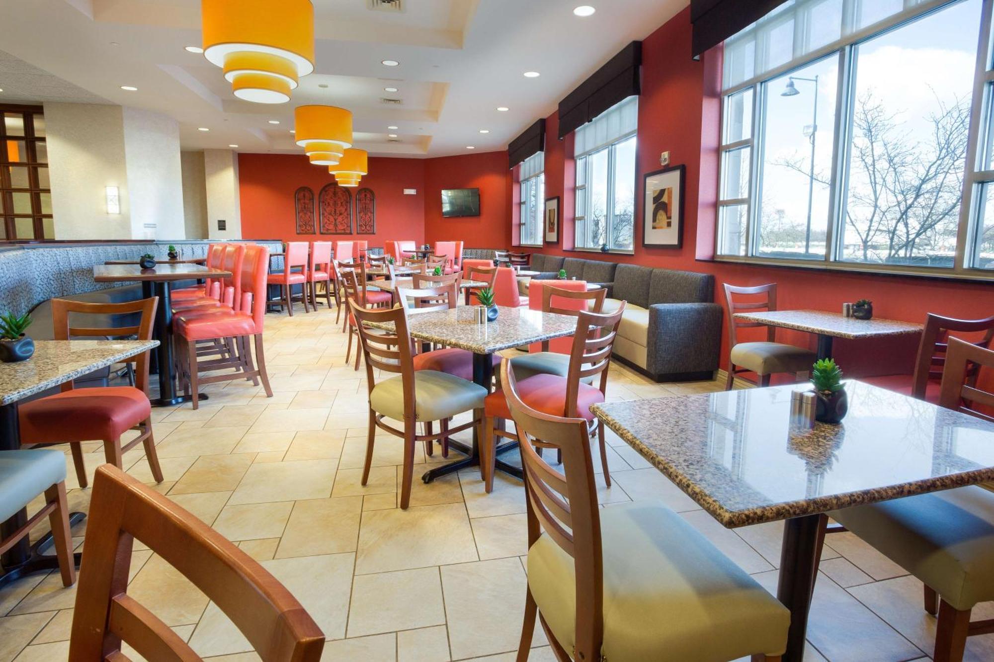 Drury Inn & Suites Columbus โกรฟซิตี ภายนอก รูปภาพ